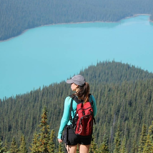 Meet your posher, Clara. - Picture 1 of 1